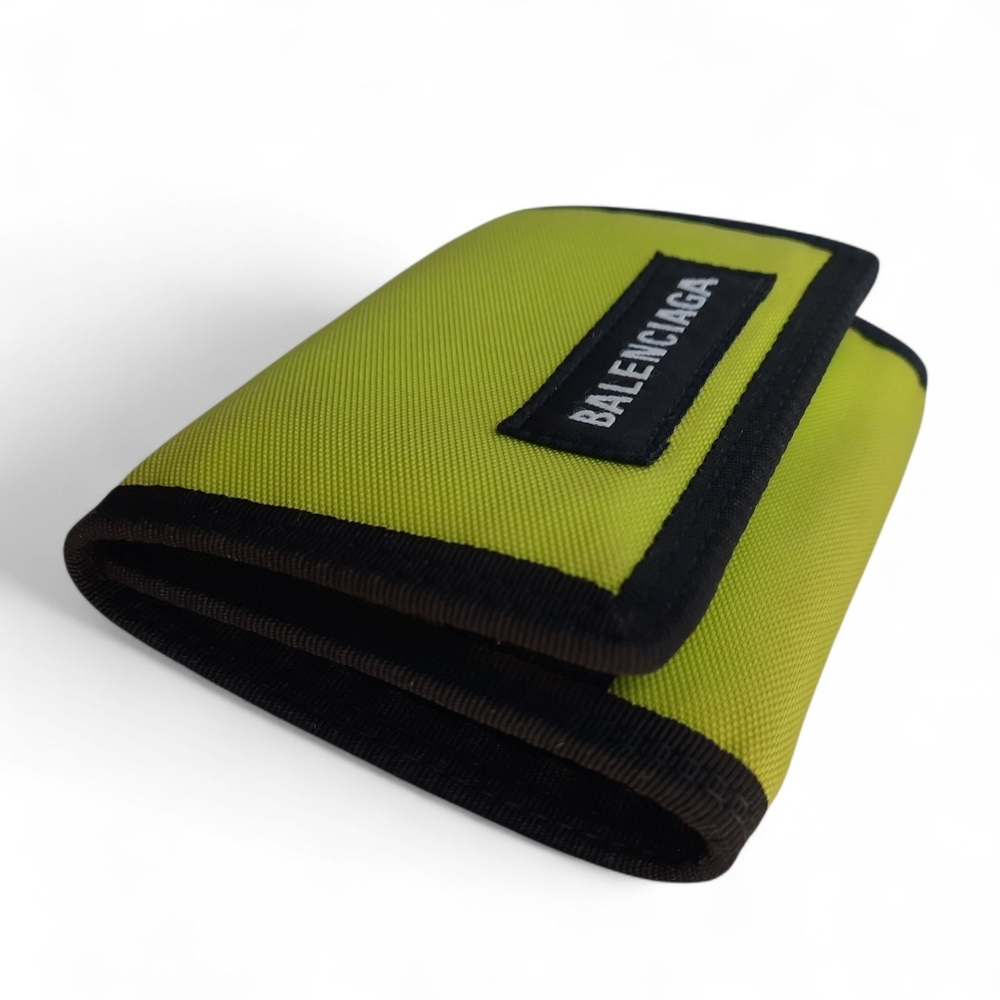 BALENCIAGA Acid Green Wallet Trifold Nylon Italy Zip Neon Yellow Black Luxury - Picture 3 of 13